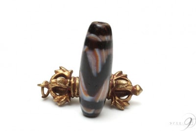 【紅朱砂　虎牙天珠　約37mm×12mm】【メール便不可】|仕事運|朱砂天珠（しゅさてんじゅ）朱砂 辰砂 シナバー