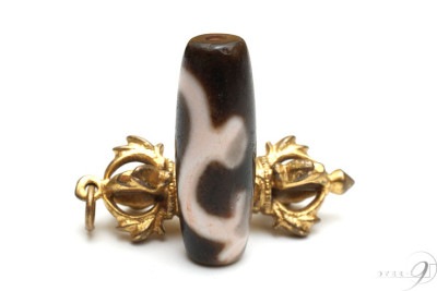 【紅朱砂　如意観音天珠　約33mm×12mm】【メール便不可】|一粒単位|如意観音天珠（ニョイカンノン）
