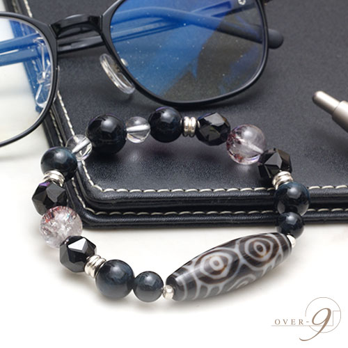 希少　馬蹄痕紋天珠・龍六眼天珠と9mmブラックマイカーのブレスレット⭐️⭐️ 希少 馬蹄痕紋天珠・龍六眼天珠と9mmブラックマイカーのブレスレット