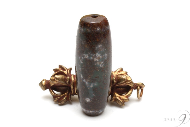紅朱砂 老玉髄 如意天珠 約39mm×13mm】【メール便可】