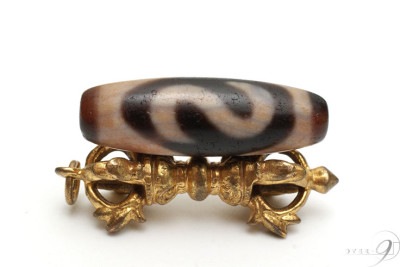 【紅朱砂　虎牙　招財天珠　約37mm×12mm】【メール便不可】|仕事運|朱砂天珠（しゅさてんじゅ）朱砂 辰砂 シナバー