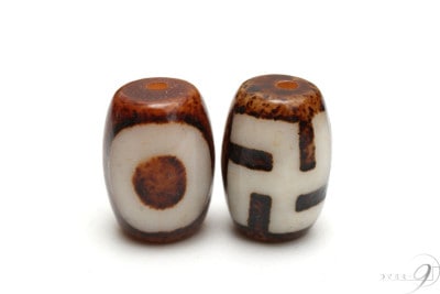 【上肯龍紋天珠　一本万利天珠　約17mm×13mm】【メール便可】r|一粒単位|一眼万字天珠（いちがんまんじ） （一本万利）