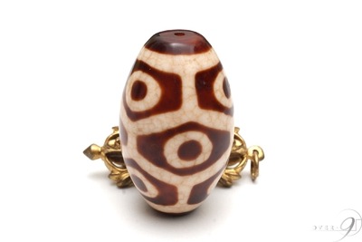 上肯龍紋天珠　亀甲九眼天珠　約41mm×25mm 【メール便不可】【D】r|一粒単位|九眼天珠（クガンテンジュ）