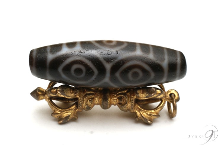 1月9日販売開始】【老礦天珠 龍眼天珠 約44mm×14mm】【メール便不可】