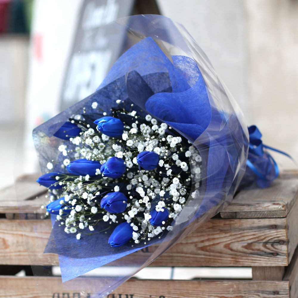 青いチューリップ10本とキラキラかすみ草の花束 すべての商品 Roseshop 青いバラ レインボーローズの専門店 青いチューリップ10本とキラキラかすみ草の花束 すべての商品 Roseshop 青いバラ レインボーローズの専門店