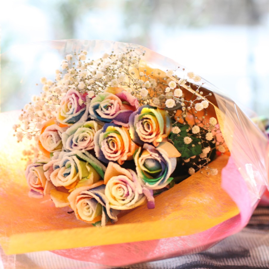 スノーレインボーローズ　11本の花束