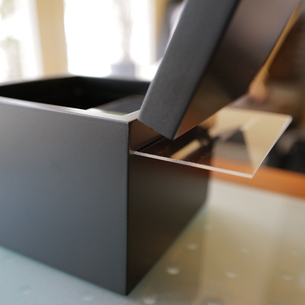 ĤХ9 ץꥶ֥ɥե BLACK CUBE BOX