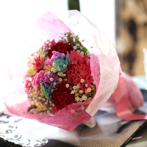 レインボーカーネーションとカラフルカーネーションのブーケ バラ 生花 レインボーカーネーション 花束 Roseshop 青いバラ レインボーローズの専門店 レインボーカーネーションとカラフルカーネーションのブーケ バラ 生花 レインボーカーネーション 花束 Roseshop 青いバラ レインボーローズの専門店