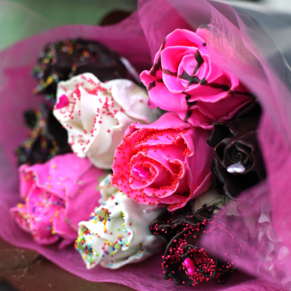 チョコレートローズ 10本の花束 色から探す チョコレート チョコレートローズ 生花類 花束 Roseshop 青いバラ レインボーローズ の専門店