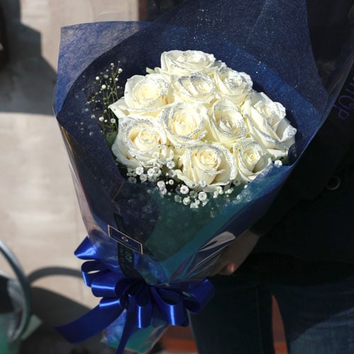 キラキラ白いバラ 11本の花束 | バラ・生花,白いバラ,花束