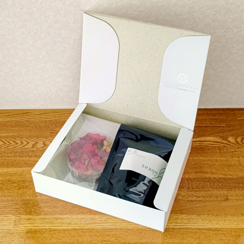 緑茶ティーバッグ（18個入）とプリザーブドフラワー(ピンク系)　ギフトセット 宇治茶 ティーバッグ 誕生日 お誕生日 御歳暮