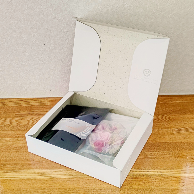 抹茶入り玄米茶ティーバッグ(18個入)とプリザーブドフラワー(ブルー系)　ギフトセット 宇治茶 ティーバッグ 誕生日 お誕生日 御歳暮