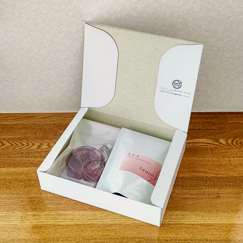 京紅茶(70g入)とハーバリウム(ピンク系) ギフトセット 宇治茶 茶葉 誕生日 お誕生日 御歳暮