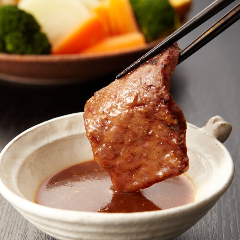 ★森谷おすすめ★『氷彩』　神戸牛焼肉・タレセット［送料込］　【ギフトに人気。神戸牛の３種類の焼肉を詰合せ部位ごとの味を楽しめるお買い得な焼肉セット】（冷凍）