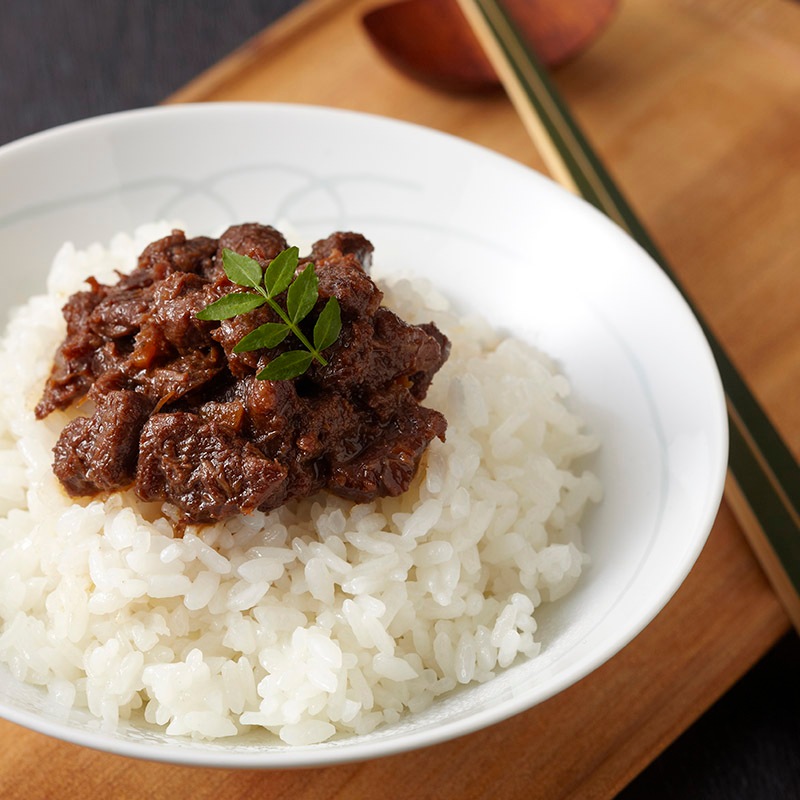 神戸牛角煮・肉味噌詰合せ2個入り　【ちょっとした贈り物に　伝統の神戸牛佃煮角煮と珍しい肉味噌とのセット】（冷蔵）
