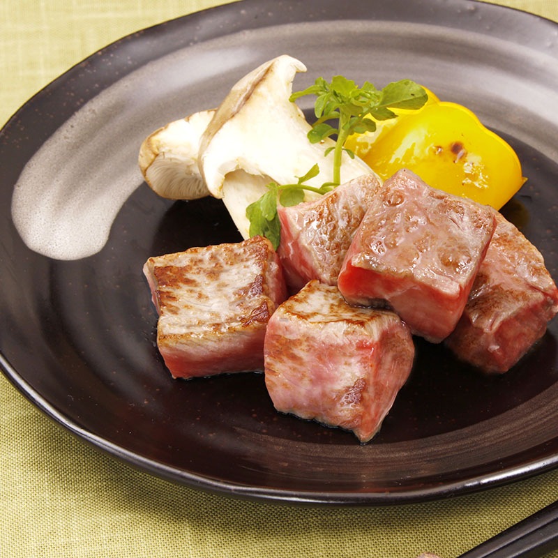 ■森谷の肉■黒毛和牛サイコロステーキ　【旨みたっぷりジューシーな一口サイズの厚みがあるステーキ　】（冷蔵）