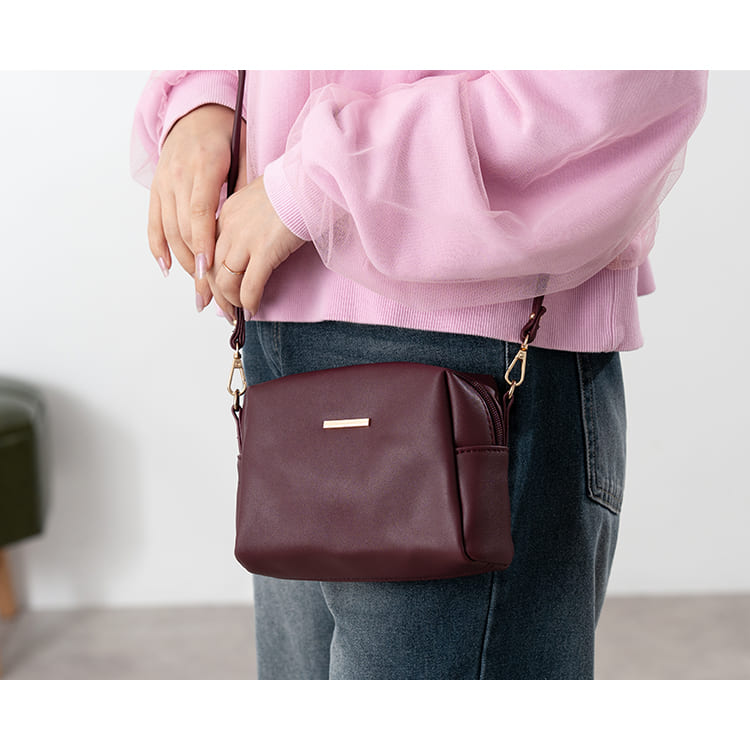 ショルダーバッグ レディース 斜めがけ 大人 おしゃれ 小さめ 軽い 超軽量 ミニショルダーバッグ ミニバッグ ポシェット コンパクト シンプル 自立 高見え 上品 きれいめ 30代 40代 50代 お散歩 旅行 プレゼント ギフト