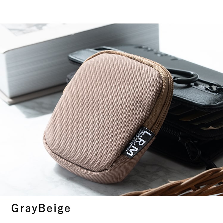 ポーチ 小物入れ 小さめ ミニポーチ ブランド L.R.M カラビナ付き レディース メンズ おしゃれ かわいい パスケース 小銭入れ 定期入れ コインケース シンプル カジュアル プレゼント ギフト