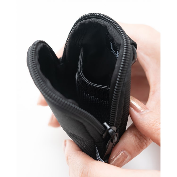 ポーチ 小物入れ 小さめ ミニポーチ ブランド L.R.M カラビナ付き レディース メンズ おしゃれ かわいい パスケース 小銭入れ 定期入れ コインケース シンプル カジュアル プレゼント ギフト