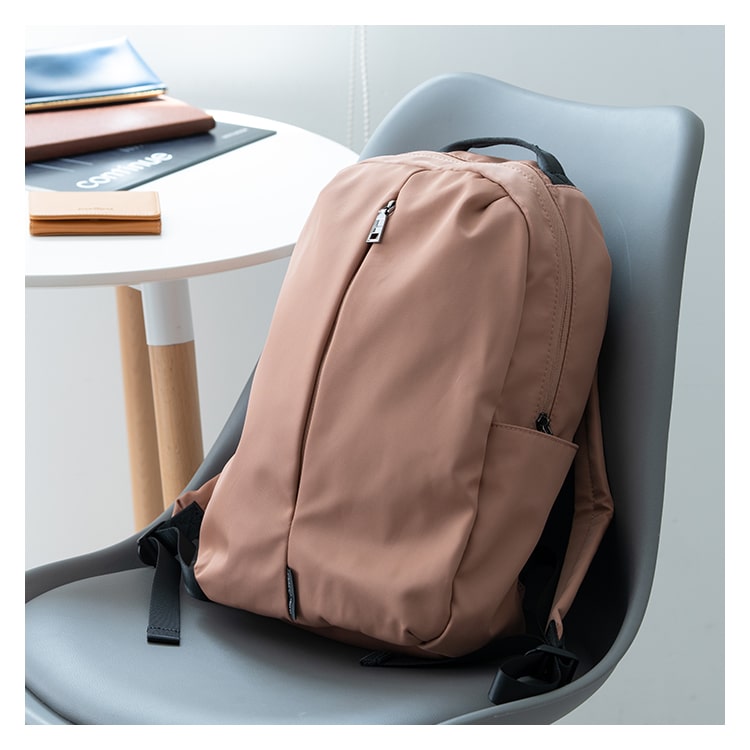 リュック レディース ブランド イザックヴーエ Y'SACCS vous et 大容量 a4 軽量 ナイロン 撥水 通勤 通学 旅行 pc 13インチ マザーズバッグ かわいい おしゃれ 大人 背面ポケット 学生 ビジネス 上品 きれいめ 30代 40代 50代 プレゼント ギフト