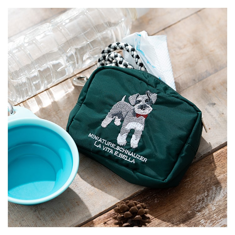 ポーチ 小物入れ 刺繍 アニマル 動物 かわいい おしゃれ 自立 仕切り 大きめ 化粧ポーチ コスメポーチ マチあり スクエア 長方形 旅行 プレゼント ギフト