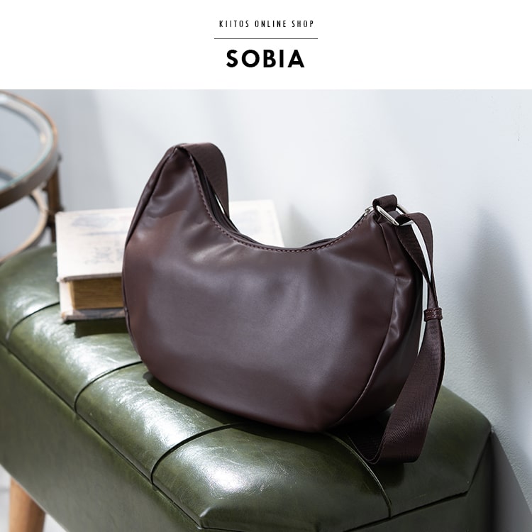 ショルダーバッグ レディース 半月型 軽量 斜め掛け おしゃれ 大人 かわいい きれいめ 上品 通勤 通学 柔らか 合皮 a6 ペットボトル 旅行 シンプル ファスナー付き プレゼント ギフト