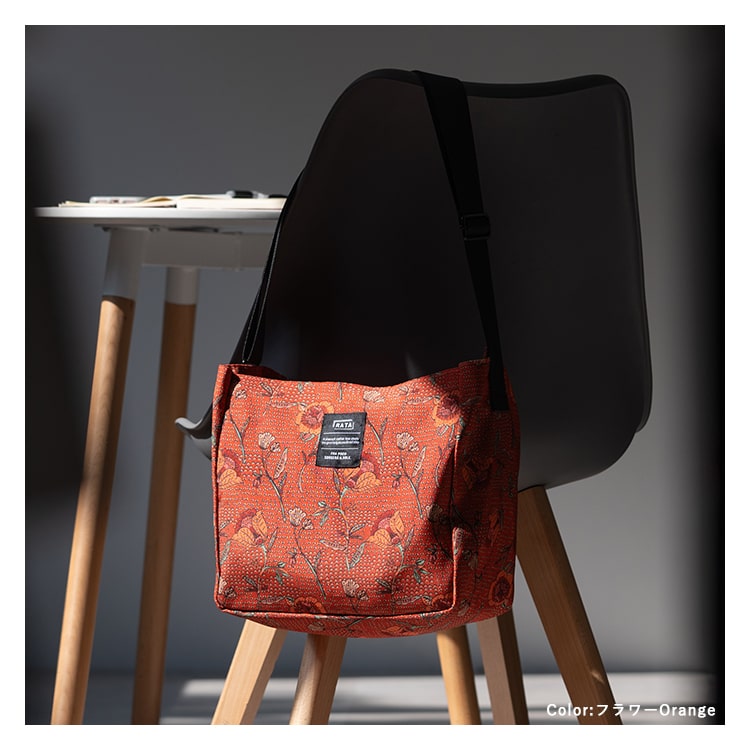 ショルダーバッグ レディース 折りたたみ コンパクト 通勤 通学 旅行 a4 大容量 ファスナー付き 斜め掛け かわいい おしゃれ 大人 マチ広 エスニック柄 民族柄 プリント ペットボトル リサイクル素材 プレゼント ギフト