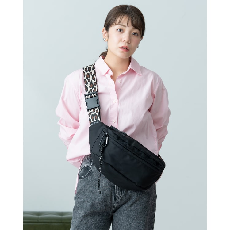 ボディバッグ レディース ブランド かわいい きれいめ ロープカラビナ付き ヒョウ柄 ゼブラ柄 アニマル 動物 小さめ 軽量 通勤 通学 旅行 コンパクト a5 ペットボトル カジュアル シンプル ワンショルダーバッグ プレゼント ギフト