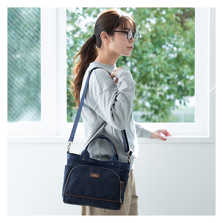 ショルダーバッグ レディース アネロ anello GRANDE ブランド 2way トートバッグ 撥水 軽量 8ポケット 多機能 b5 ペットボトル お財布バッグ かわいい おしゃれ 大人 きれいめ 自立 通勤 通学 ビジネス 旅行 ファスナー付き プレゼント ギフト