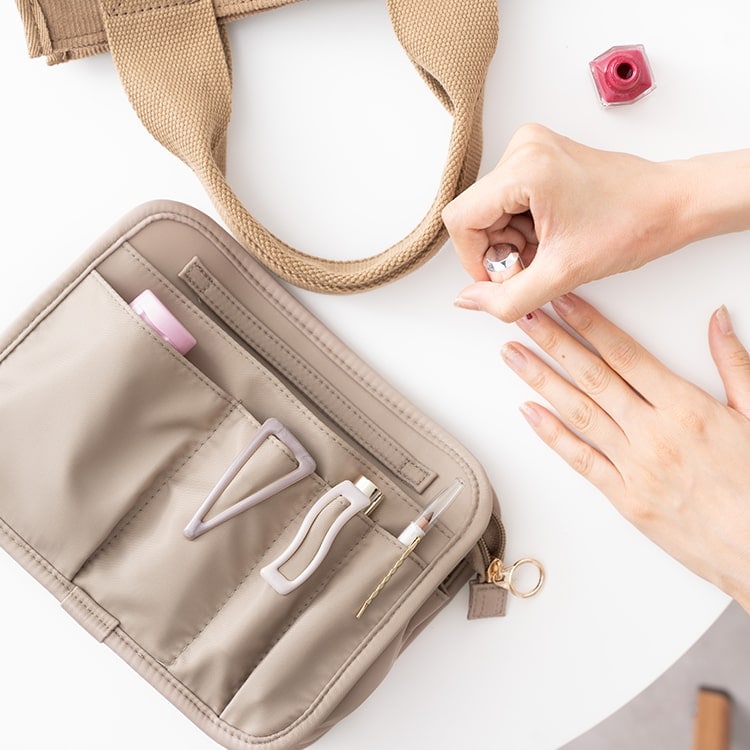 バッグインバッグ 大容量 軽い 美人収納 自立 ファスナー 仕切り レディース インナーバッグ 小さめ 整理 整頓 旅行 ポーチ プレゼント ギフト メール便送料無料