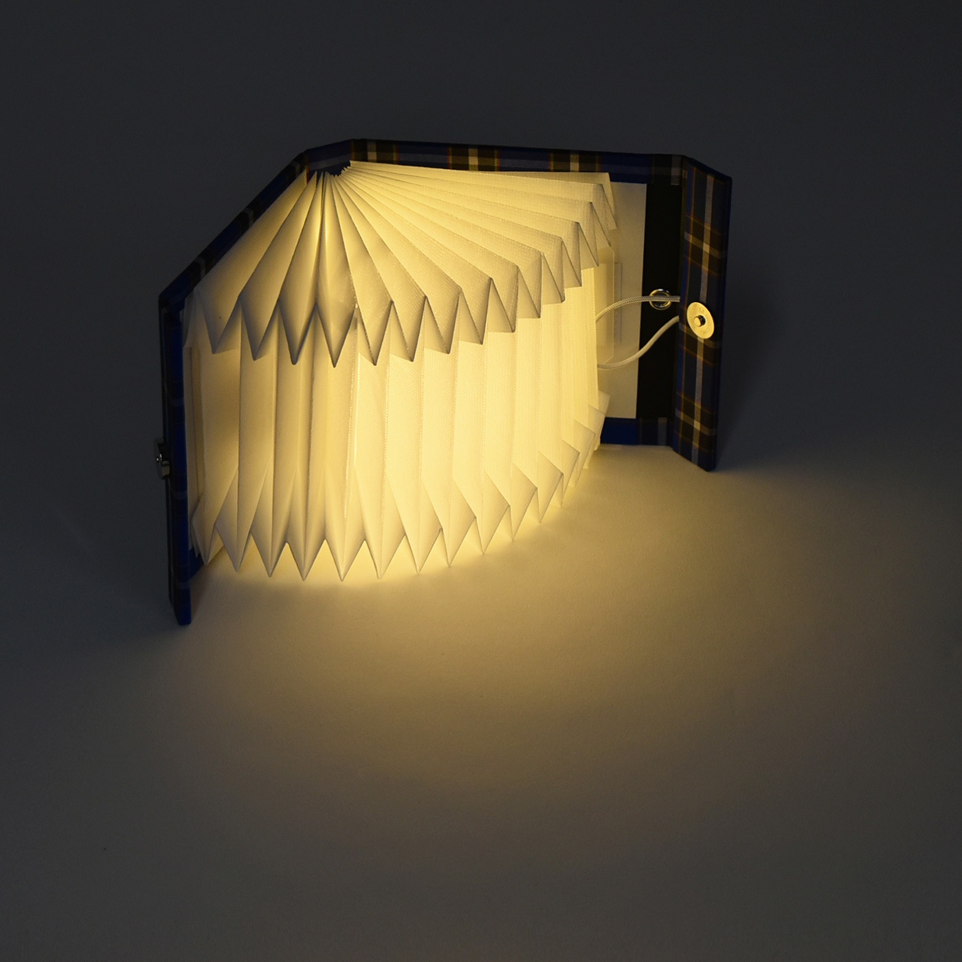 Shell-Light (饤)