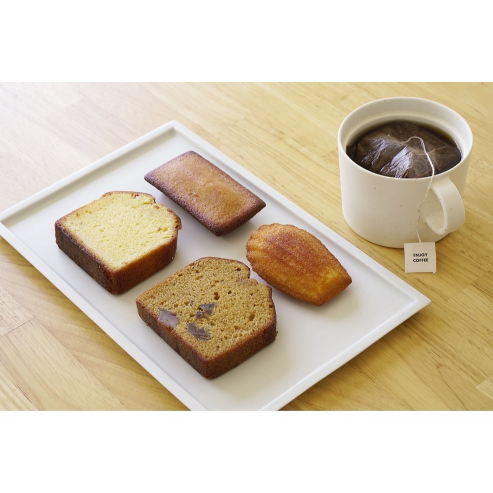 コーヒーバッグと焼菓子のギフト