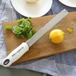 Microplane (�ޥ������ץ쥤��) �ץ�ߥ��ॷ�꡼���������������졼���� ���졼����/�������� �ۥ磻�ȡ���������եȡ�