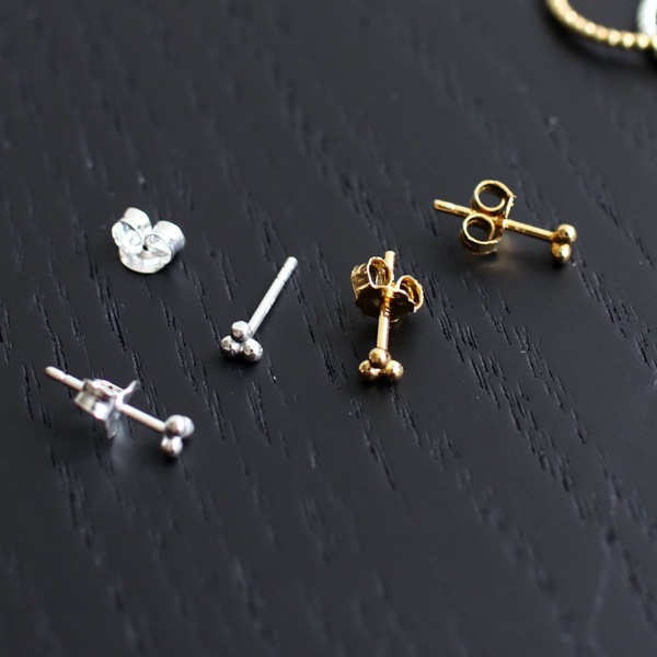 ブラックエナメルピアス ゴールド JUNGLY フレンチワイヤー 000000004004_5KUL7MM.jpg