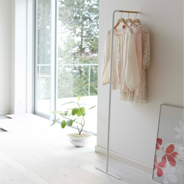 �ڤ����󤻡ۻ���¶� tower (���) Slim Coat Hanger�ʥ���ॳ���ȥϥ󥬡��˥ۥ磻��/�֥�å� ������Ǽ