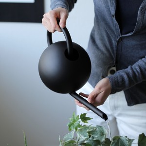�ڹ���߸ˤ����Ferm Living (�ե������ӥ�) Orb Watering Can (������) ���礦�� �֥�å� �̲�/����ƥꥢ/�����ǥ˥�/������������Ź