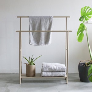 ��30��OFF��Ferm Living (�ե������ӥ�) Dora (�ɡ���˥����륹����� �֥�å�/�����ߥ�/�ۥ磻�� �̲�/������ϥ󥬡�/����ƥꥢ/������������Ź�ʡ�����̵���ۡڹ���߸ˤ����