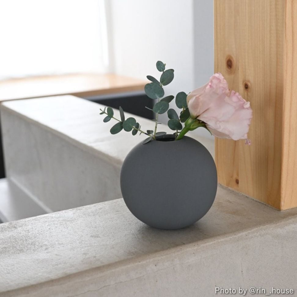 Cooee Design Ball Vase ボールベース 8cm ホワイト サンド ブラッシュ