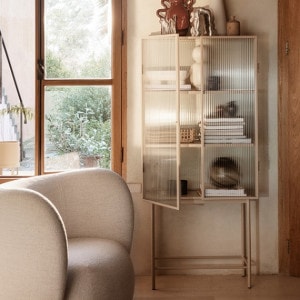 �ڤ����󤻡�Ferm Living (�ե������ӥ�) Haze Vitrine (�إ��� �����ȥ꡼��) �֥�å�/�����ߥ� �̲�/����ƥꥢ/�������/����ӥͥå�/������������Ź�ʡ�����̵����