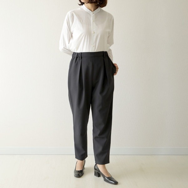 un cinq (アンサンク)ストレッチ テーパードパンツ ブラック un cinq (アンサンク) ストレッチテーパードパンツ ブラック セミ