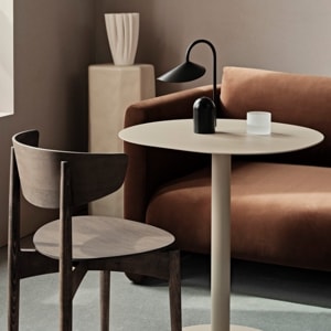 �ڤ����󤻡�Ferm Living (�ե������ӥ�) Pond Cafe Table (�ݥ�� ���ե��ơ��֥�) �֥�å�/�����ߥ� �̲��ǥ�����/����ƥꥢ/�ȶ�/�����ȥɥ�/������������Ź�ʡ�����̵����