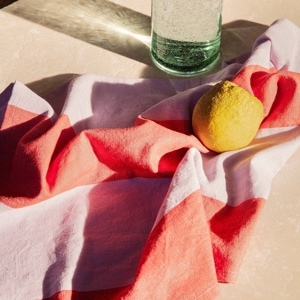 �ڤ����󤻡�Ferm Living (�ե������ӥ�) Hale Tea Towel (�ƥ���������) ��å�/�饤��å� �̲�/���å��󥿥���/������������Ź��