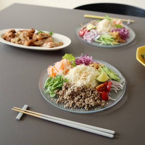 �쥹�ȥ��Υ��饹�ץ졼�� L