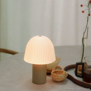 ��30��OFF��Ferm Living (�ե������ӥ�) Frill Portable Lamp (�ե�� �ݡ����֥����) �����ߥ�/������ �̲�/����ƥꥢ/����/������������Ź�ʡڹ���߸ˤ����