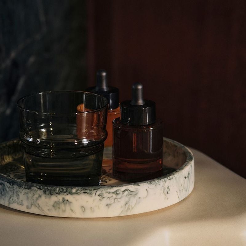 �ڤ����󤻡� Ferm Living (�ե������ӥ�) Mist Round Tray (�ߥ��� �饦��ɥȥ졼) 20cm ���㥳����/������� ���եۥ磻��/�ѡ���/���奬������� �̲�/����ƥꥢ/�ƥ��å��奱����/������������Ź��