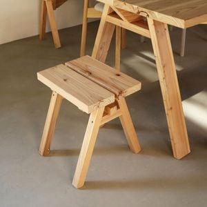 �ڤ����󤻡� �д���˼ ISHINOMAKI STOOL �������Ͽ�/ǽ�Хҥ� ���ġ���/�ȶ� �ڼ���������