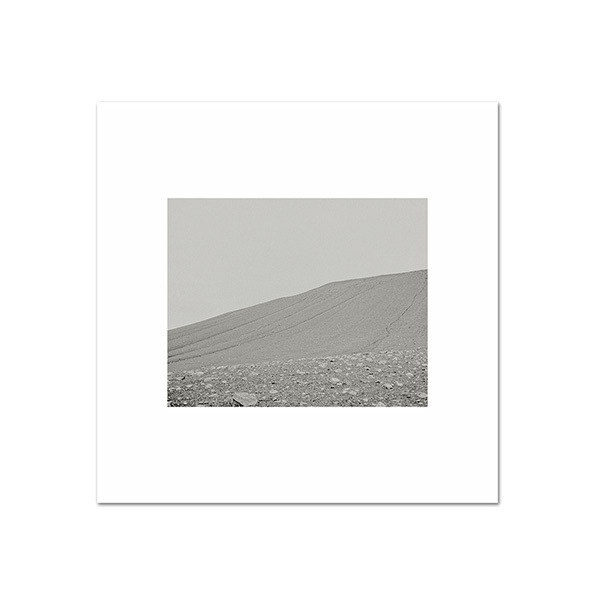 Paper Collective �ݥ�������30��30��A Mountain Now 03 �̲� ����ƥꥢ ������ �ڡ��ѡ����쥯�ƥ��� Kasper Plougmand ������������Ź�ʡڤ����󤻡ۡڥ����ڡ����оݡۡ�����̵����
