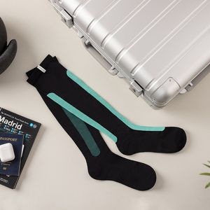 Ostrichpillow Bamboo Compression Socks S M �֥�å� �ʥ��ȥ������� �֥롼�����꡼�� �֥롼���������� ��åɡ����꡼�� �尵���å��� ���Ե� Ĺ��Υ��ư �य�� ���� �ɽ��� �������ȥ�å��ԥ��� �ȥ�٥륰�å�