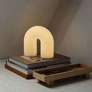 �ڤ櫓���ꡦ50%OFF��Ferm Living Vuelta Portable Lamp �����륿 �ݡ����֥���� �̲� ����ƥꥢ ���� ��ӥ� �ե������ӥ� ������������Ź��