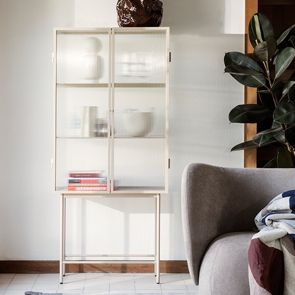 �ڤ����󤻡�Ferm Living (�ե������ӥ�) Haze Vitrine (�إ��� �����ȥ꡼��) �֥�å�/�����ߥ� �̲�/����ƥꥢ/�������/����ӥͥå�/������������Ź�ʡ�����̵����